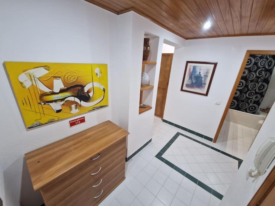 Charming Beachside Apartment- The Perfect Getaway! Албуфейра Екстериор снимка